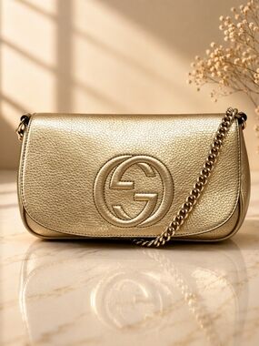 Authentic Gucci Soho Chain Crossbody Clutch Gold Leather Bag